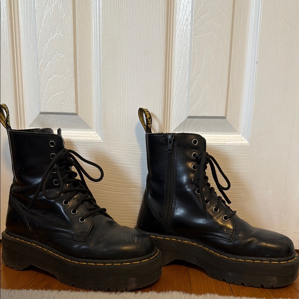 Platform Doc Marten’s